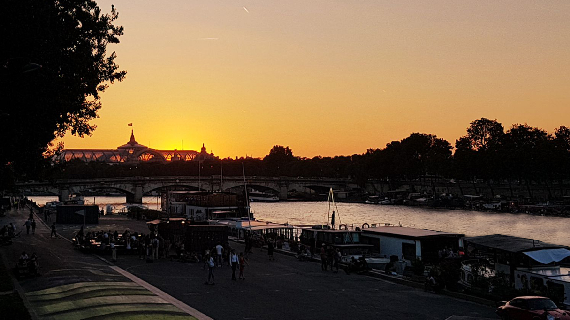 pyramid on the Seine River, contemporary artwork in Paris, luminous and interactive sculpture by the French artist engineer miss Cleopatra