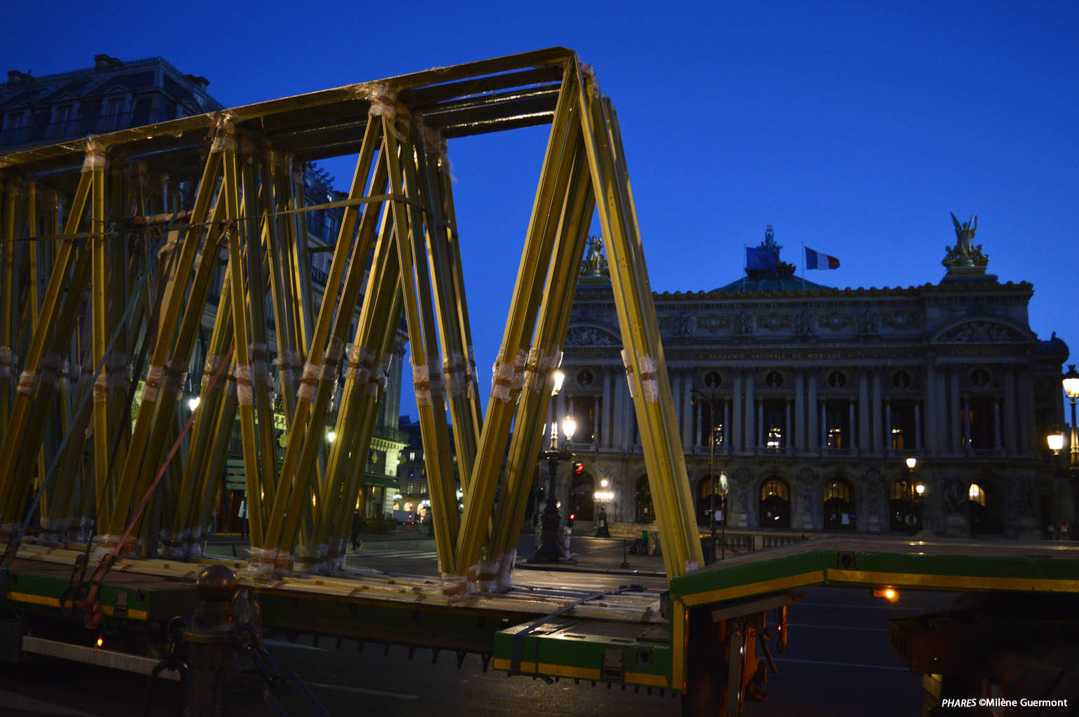 PHARES in front of Opera Garnier